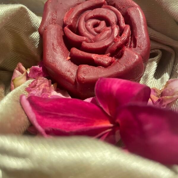 Handcrafted Rose Bathing Bar(100 gms)