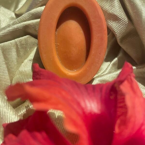 Handcrafted Kesar Gulab Bathing Bar(100 gms)